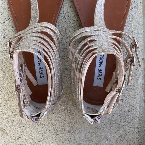 NEVER WORN! Steve Madden Simple G Glitter Sandal - Picture 4 of 8